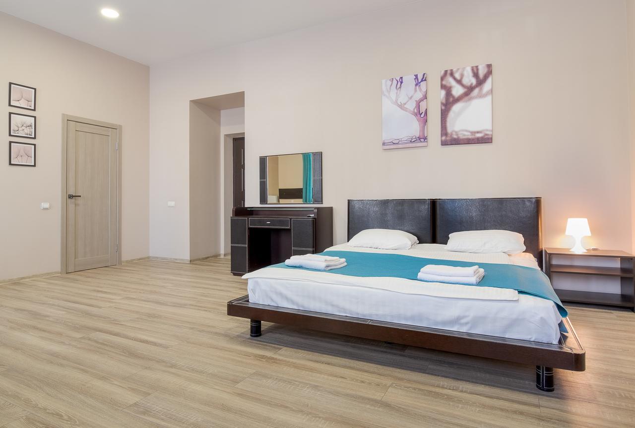 Hotel Gostinyj Dom Харков Екстериор снимка