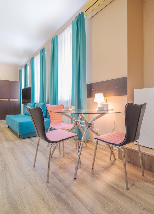 Hotel Gostinyj Dom Харков Екстериор снимка