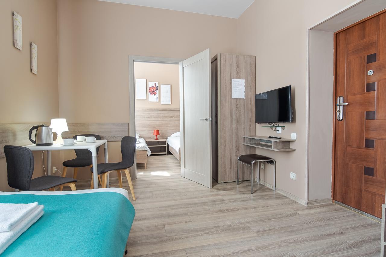 Hotel Gostinyj Dom Харков Екстериор снимка