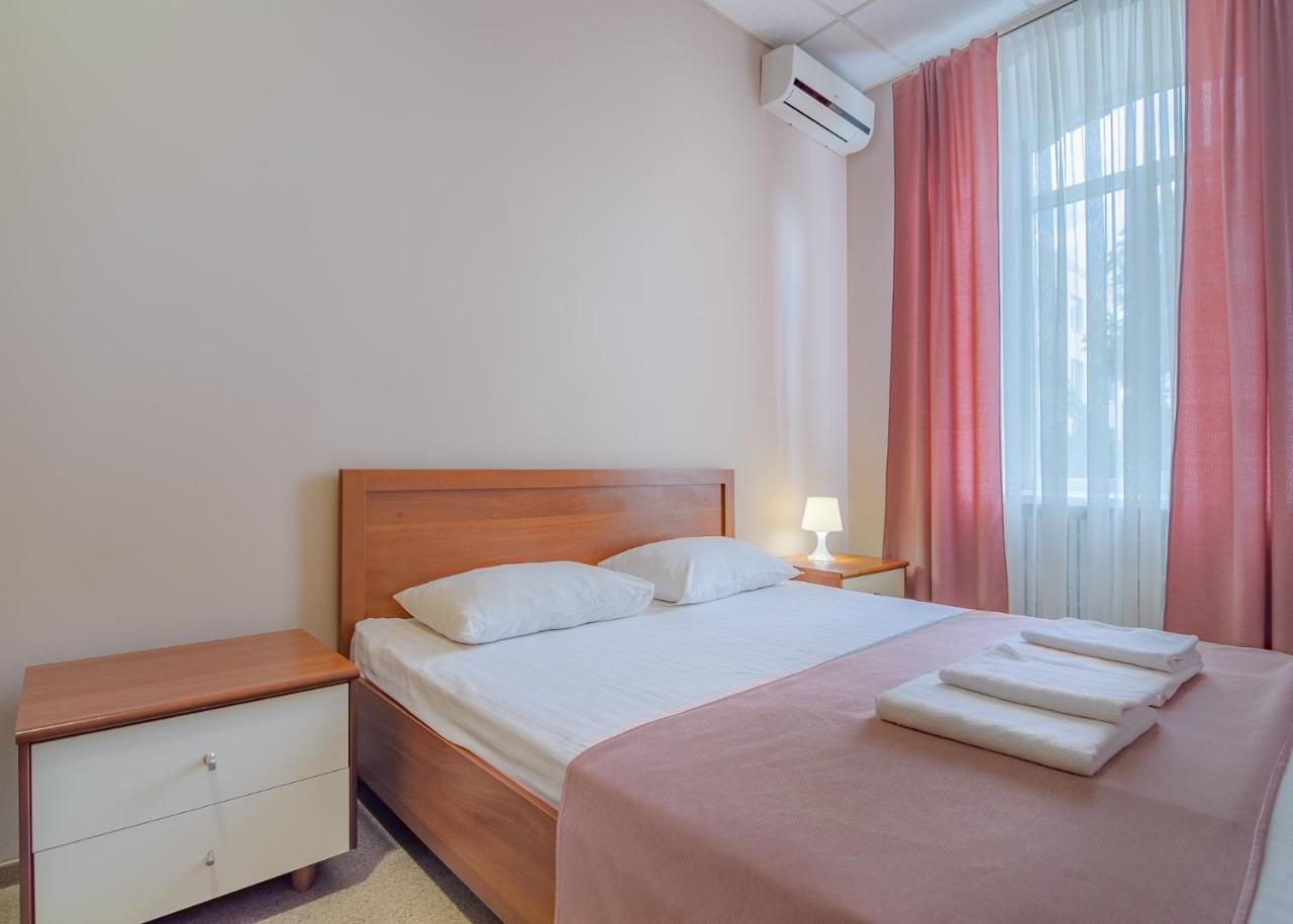 Hotel Gostinyj Dom Харков Екстериор снимка